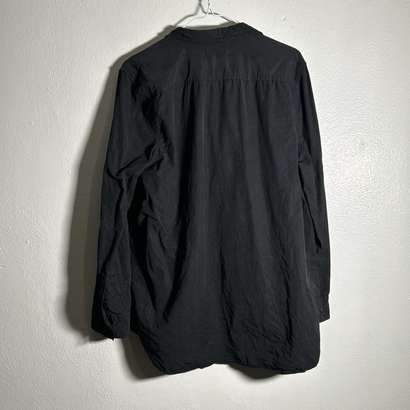 Aritzia Babaton button down shirt - Picture 6 of 7